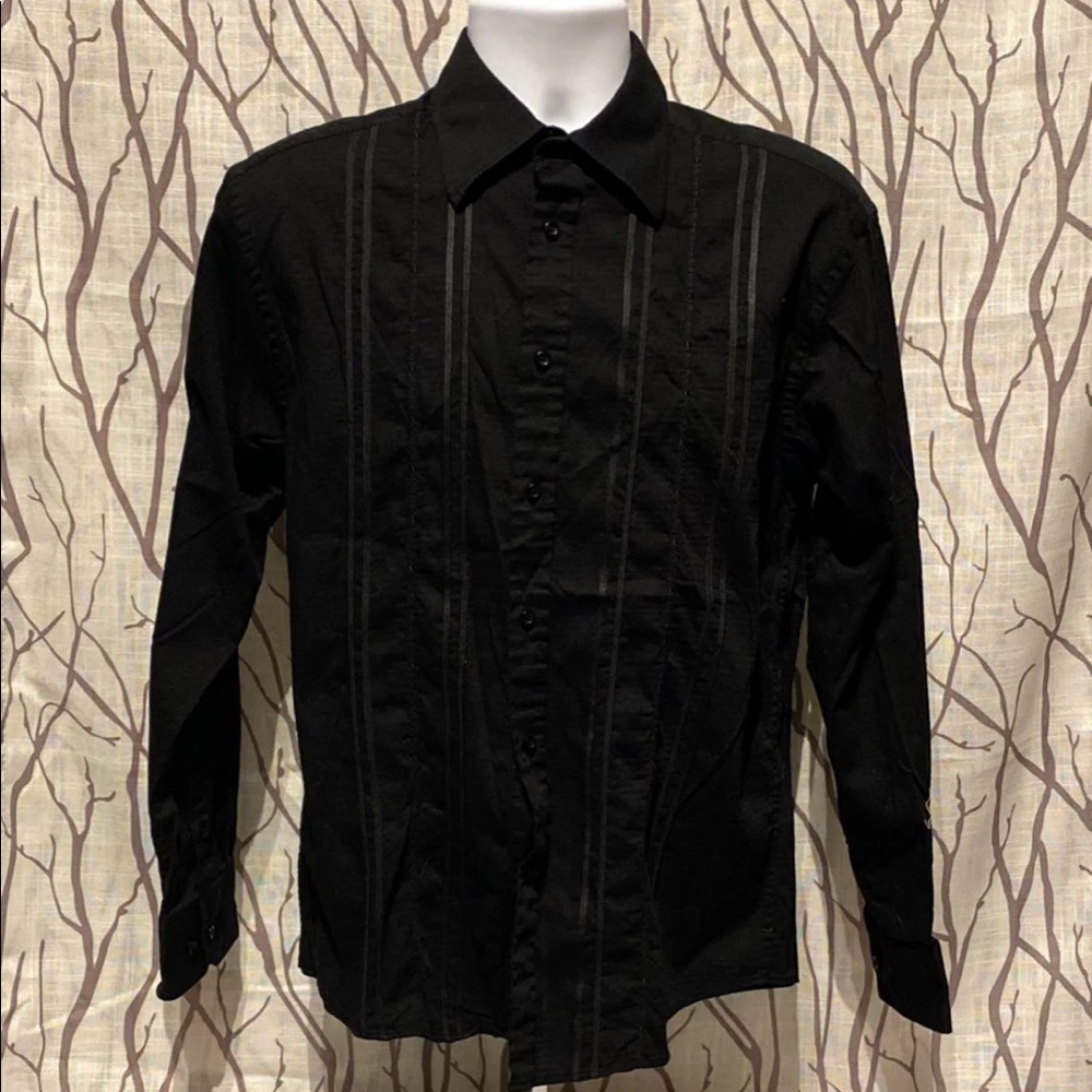 Men’s button down dress shirt. Medium.
